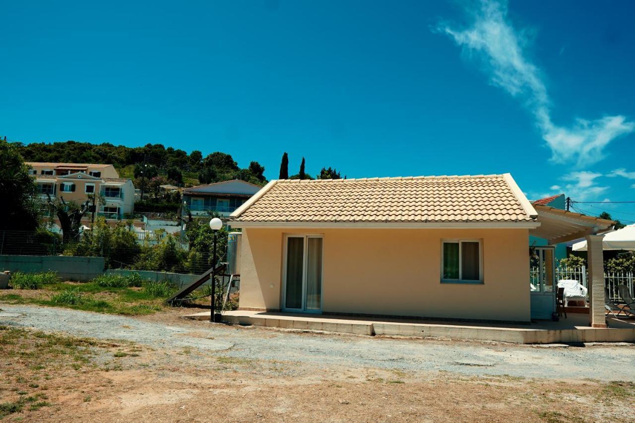 Kato Spilaion Albert'S Place מראה חיצוני תמונה