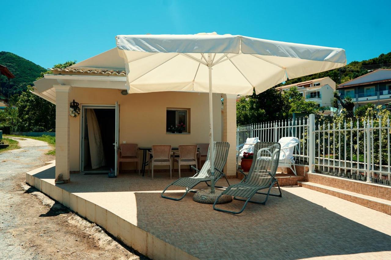 Kato Spilaion Albert'S Place מראה חיצוני תמונה